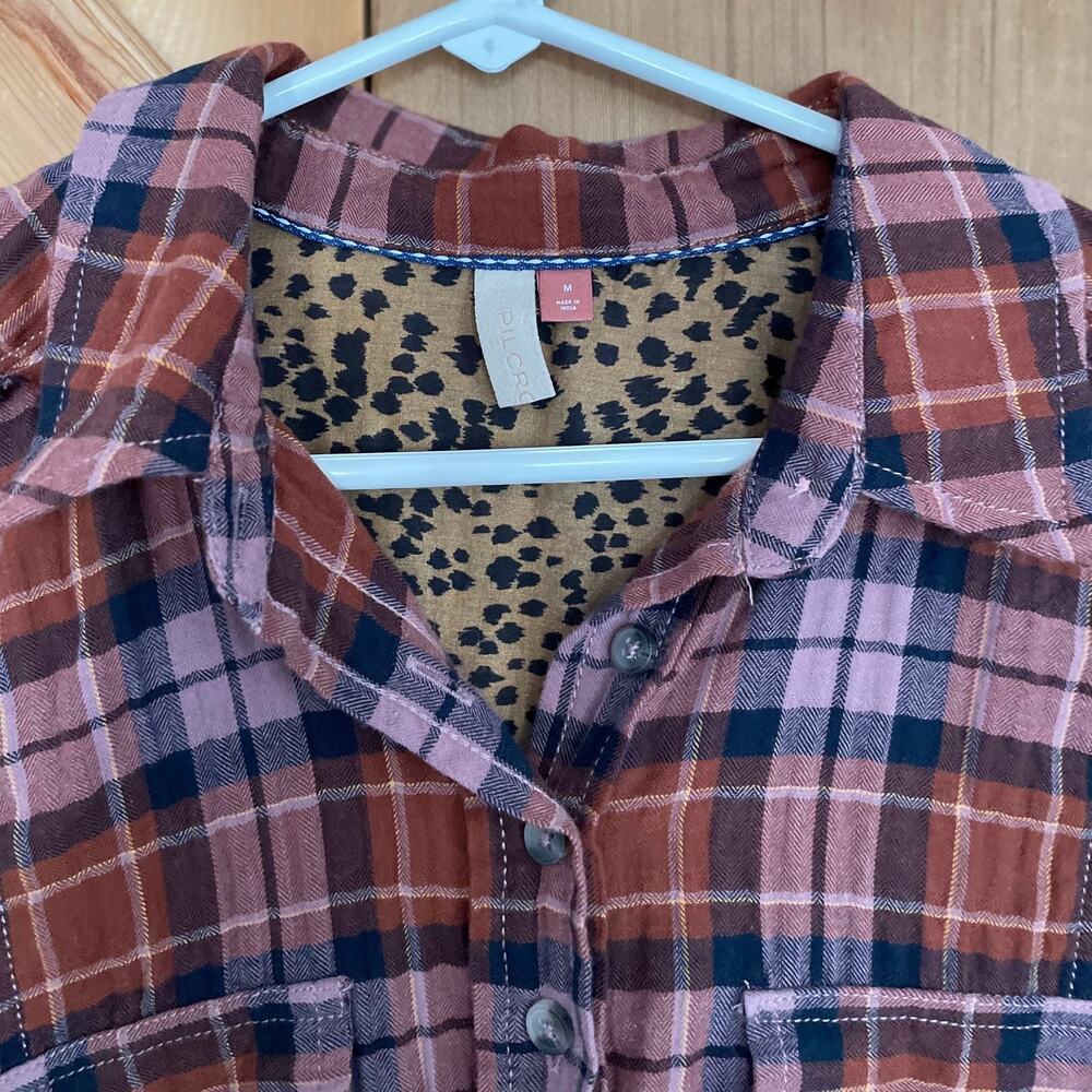 Pilcro Anthropologie Plaid Button Up Shirt Sz M High Low Frayed Hem Cropped Boxy - Picture 6 of 7